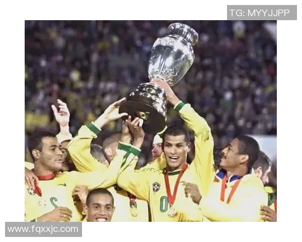 巴西足球明星利亚的传奇之路与辉煌成就揭秘 巴西足球明星利亚的传奇之路与辉煌成就揭秘