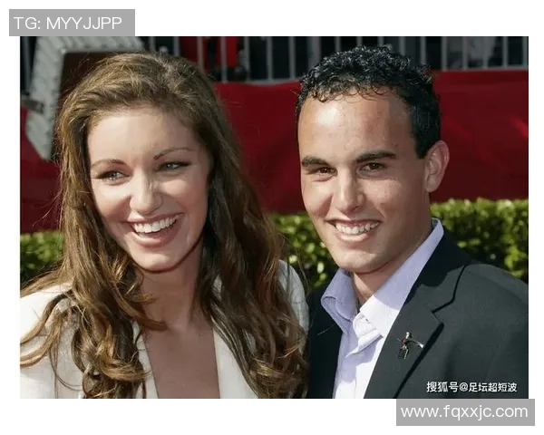 电影中的足球明星妻子们的生活与挑战揭秘 电影中的足球明星妻子们的生活与挑战揭秘