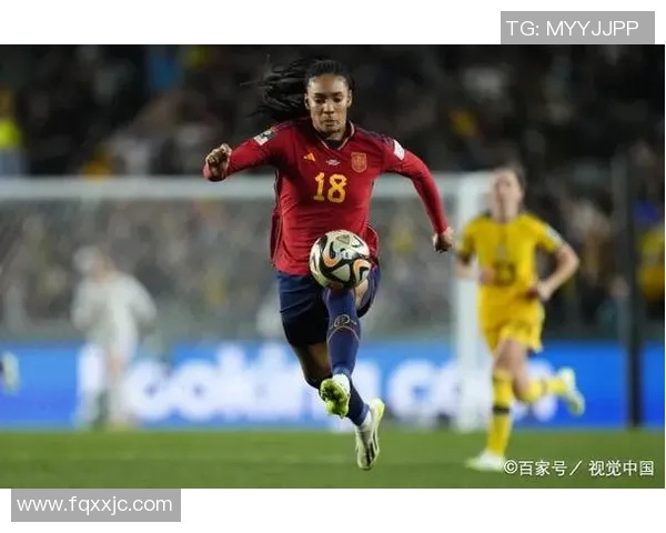 西班牙足球明星风采尽显精彩瞬间的照片集锦与背后的故事 西班牙足球明星风采尽显精彩瞬间的照片集锦与背后的故事