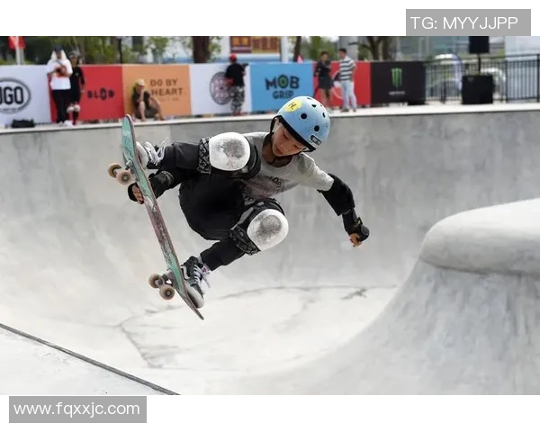 滑板评论：成都滑板队的边路渗透得失